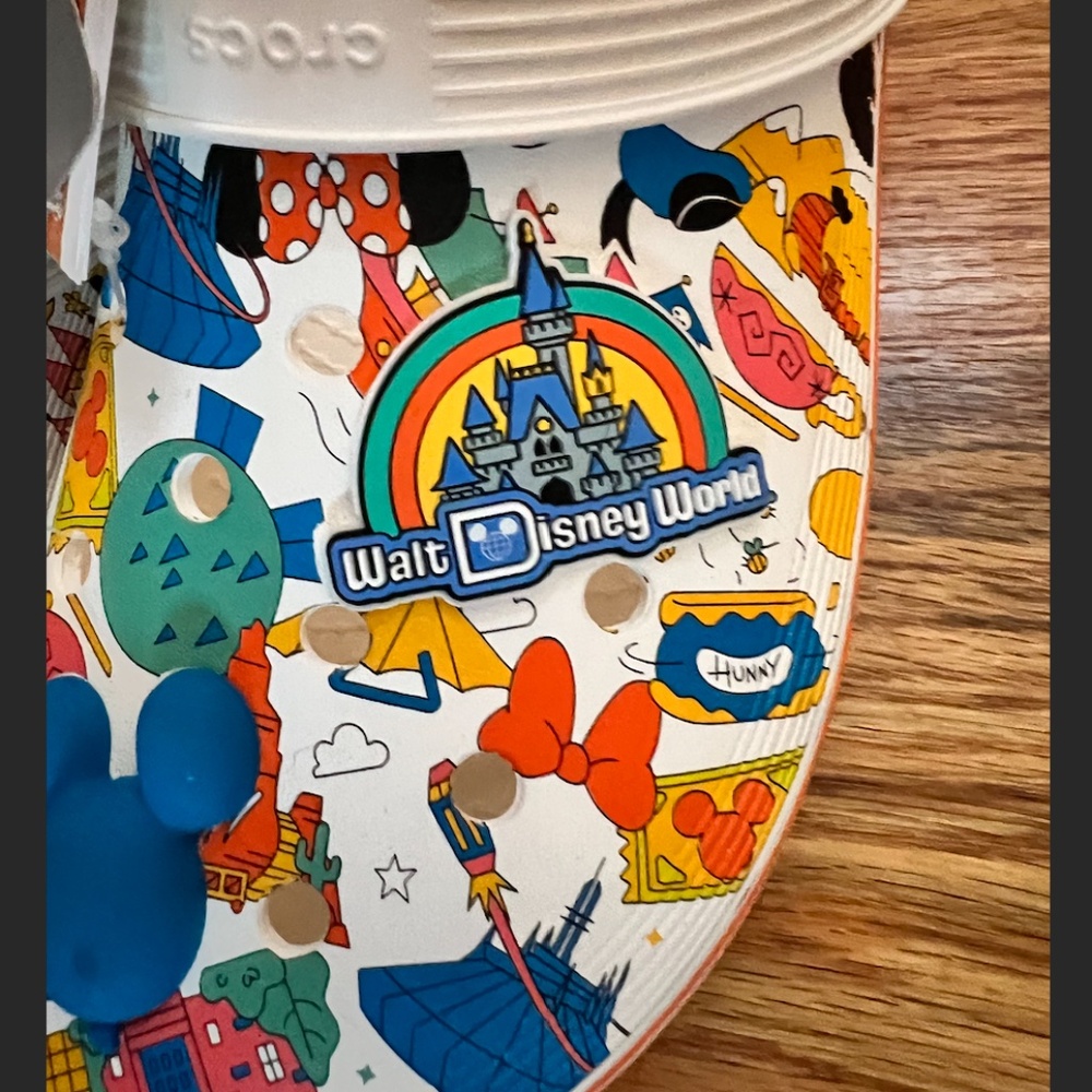 Disney Park Mickey Mouse Play in the Park Clogs for Adults Men's 11 NWT - Picture 4 of 7